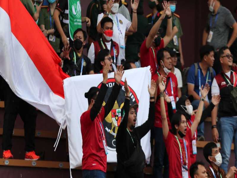 Basking in Reflected Glory, Apa Sih Artinya?